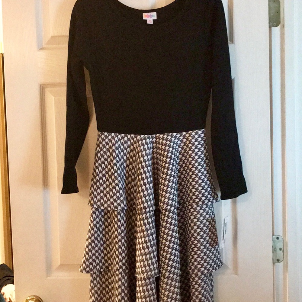 New LulaRoe Georgia dress! Size Medium Precious!